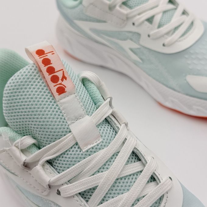Кросівки жіночі DIADORA RUNNING KUQU