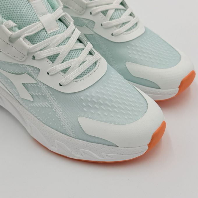 Кросівки жіночі DIADORA RUNNING KUQU